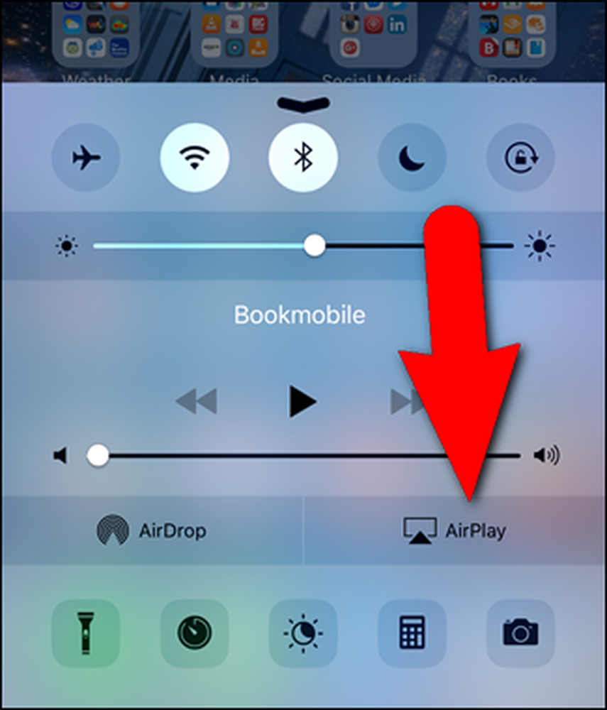 Центр управления Airplay. Свайп на айфоне. Lonely Screen Airplay Receiver. Звонок скрин айфон. Экран airplay